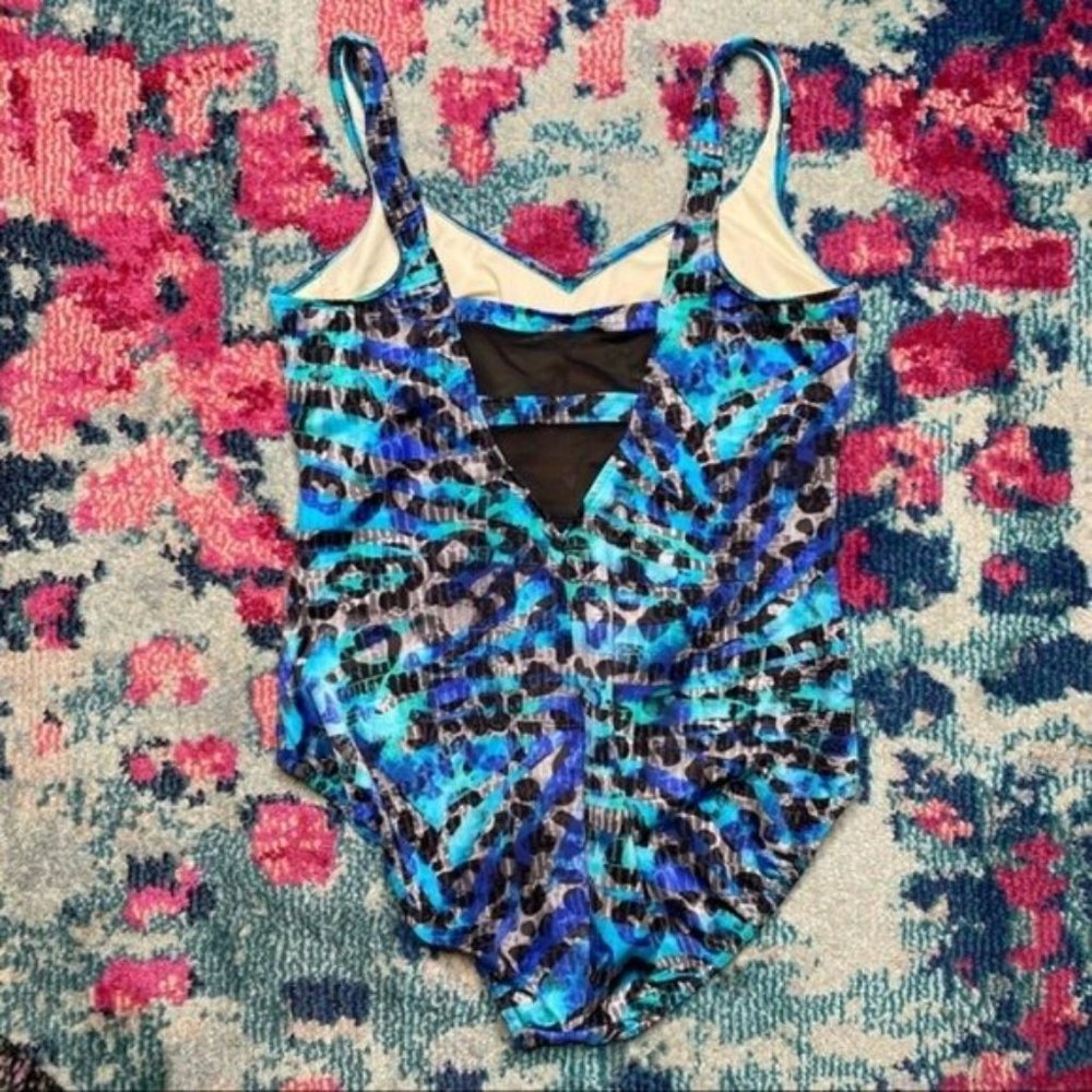 Miraclesuit 2018 It's A Cinch One Piece Swimsuit in Sea Glass Size 16 - Picture 12 of 13